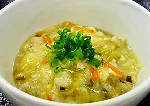 炊飯器で作るお手軽クッパ 中華スープの素レシピ 寿がきやオリジナルレシピ集 寿がきや食品株式会社
